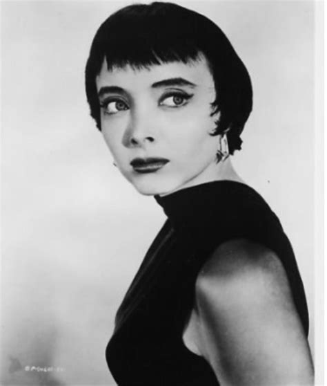 carolyn jones naked|30 Vintage Photos of a Beautiful Carolyn Jones in the 1950s and。